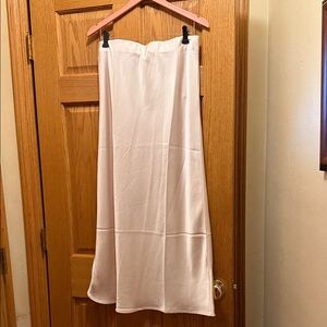 Elegant Cream Women's Skirt